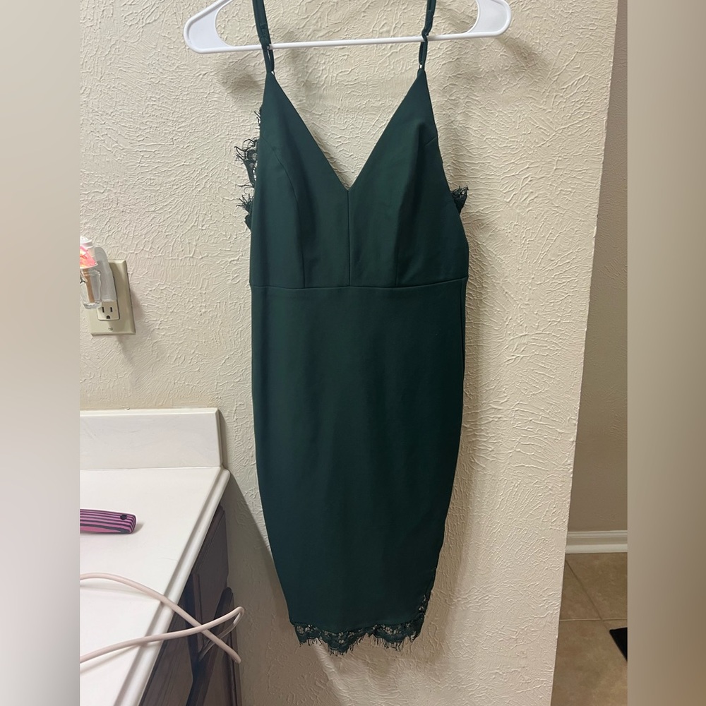 Lulu’s dark green cocktail dress